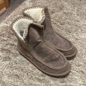 Cozy Brown Suede Boots